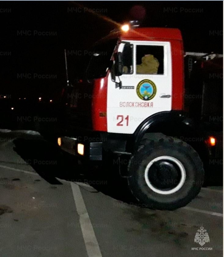 Спасатели МЧС России приняли участие в ликвидации ДТП на автодороге Староивановка - Новорождественка  Волоконовского района
